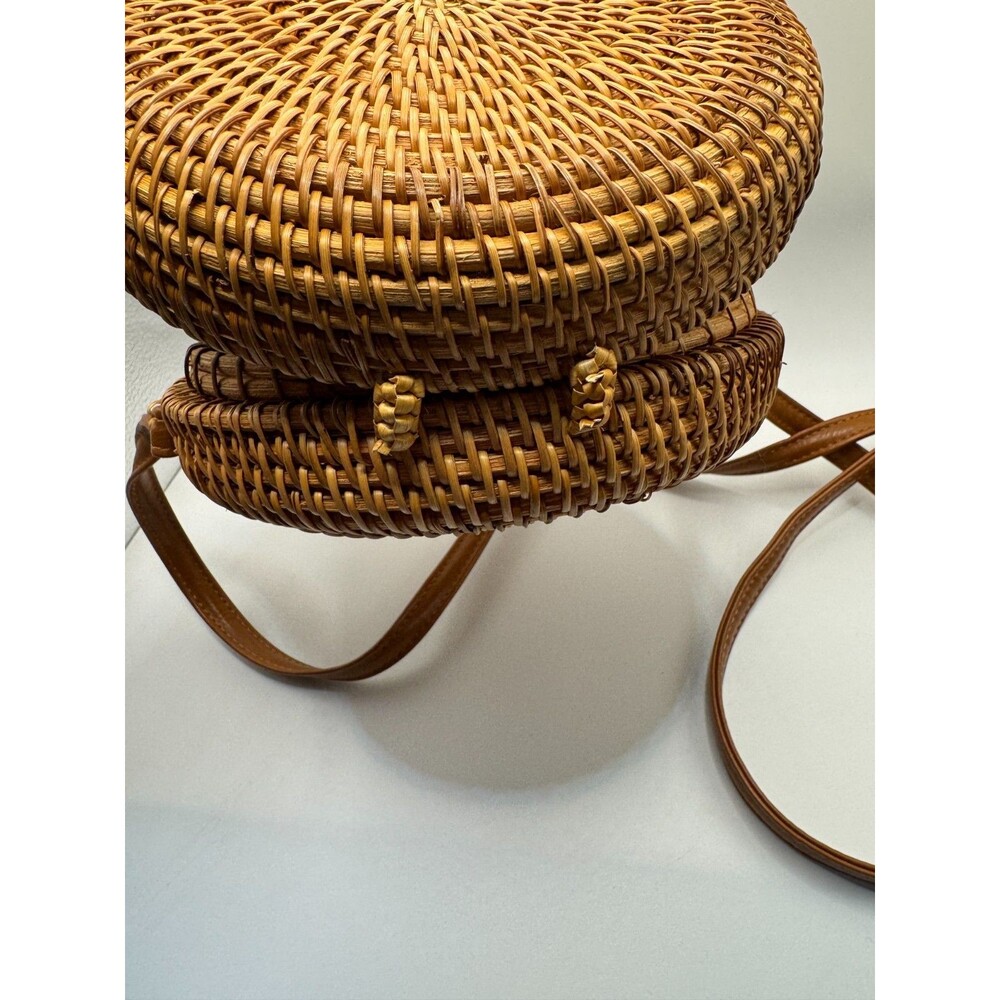 Round Circle Rattan Purse Crossbody Wicker Handwoven 8" Bag Purse Summer & Rose - Picture 8 of 10
